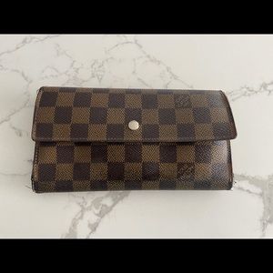 Louis Vuitton Damier trifold wallet